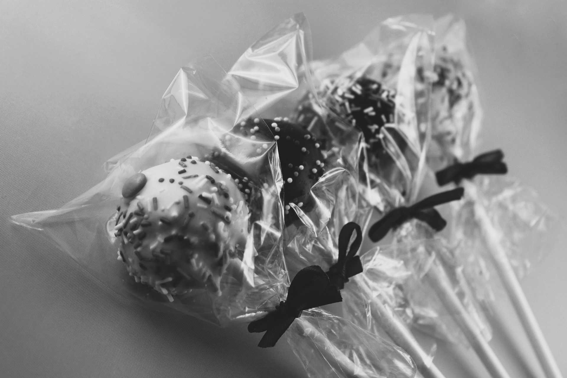 2025 Wedding Cake Pops